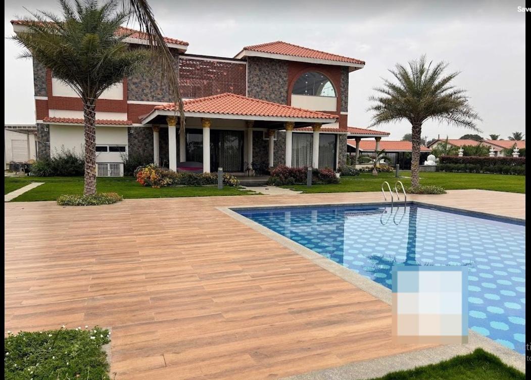Redhomex Cove Castle Villa Hyderabad Exteriör bild